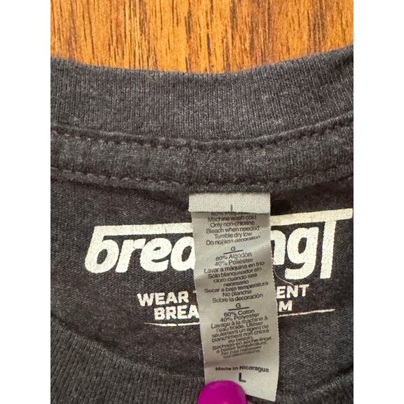 BreakingT Teddy Bridgewater Two Gloves 2021 T-Shirt - Unisex L - Picture 6 of 7